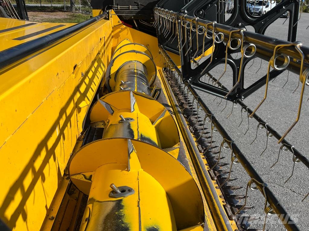 New Holland TC 5050 13´ Myyty Cosechadoras combinadas